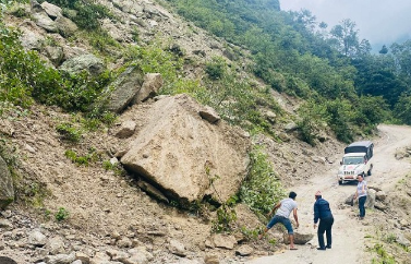 सिस्नेरी - दक्षिणकाली सडक असोज १९ सम्म बन्द